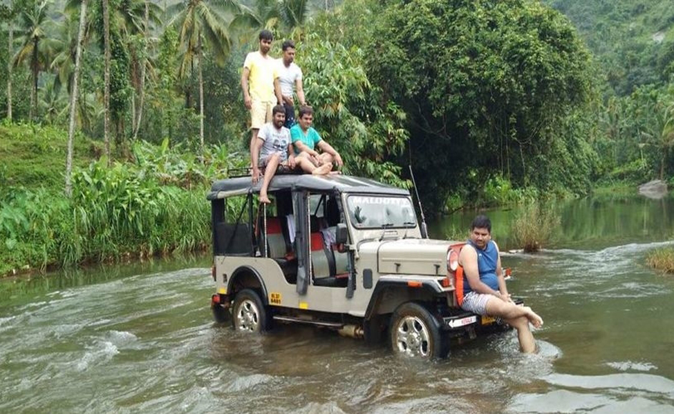 Aanakulam jeep safari